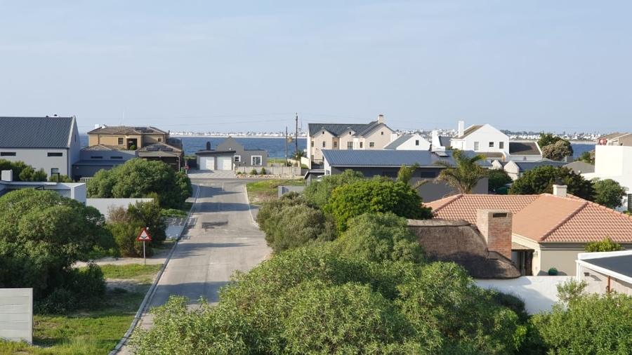 5 Bedroom Property for Sale in Britannia Bay Western Cape